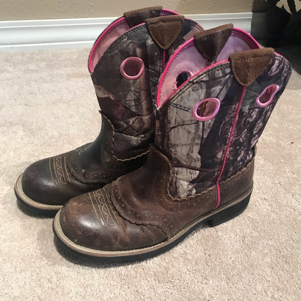 Pink Camoflage Womens Ariat Boots-Good Condition